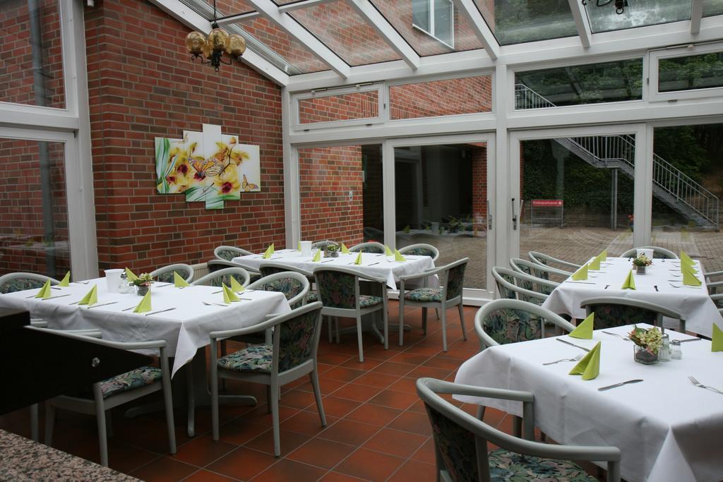 Hotel Restaurant Zum Jaegerheim Wendeburg Extérieur photo